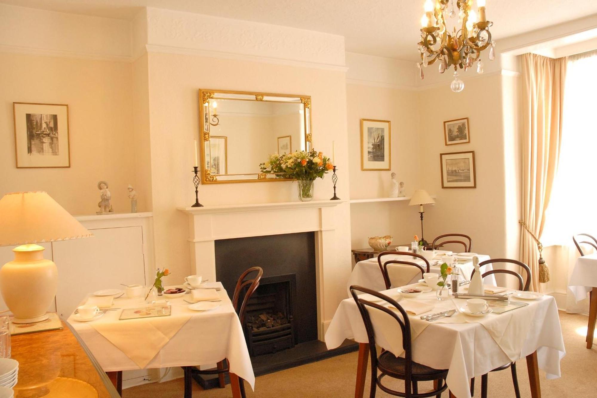 Hotel Courtland Stratford-upon-Avon Exterior foto