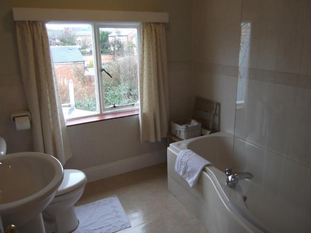 Hotel Courtland Stratford-upon-Avon Habitación foto
